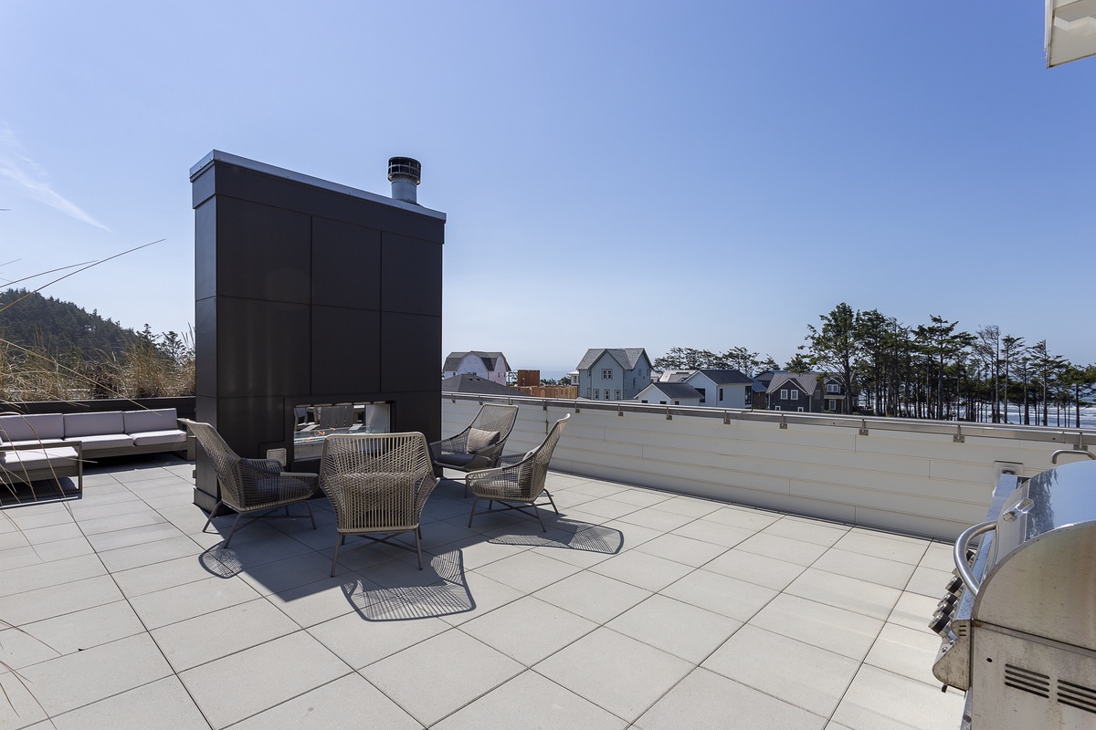 Rooftop fireplace