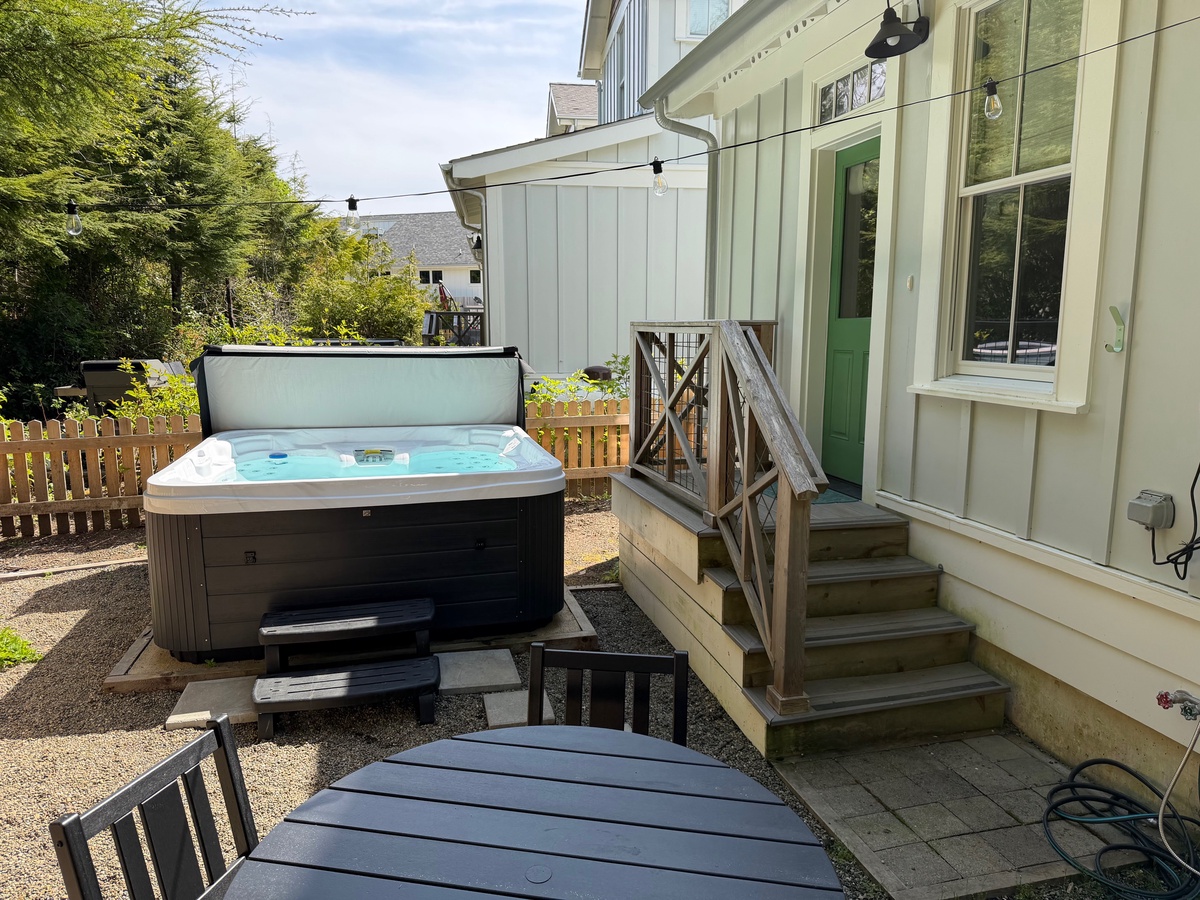 Private hot tub