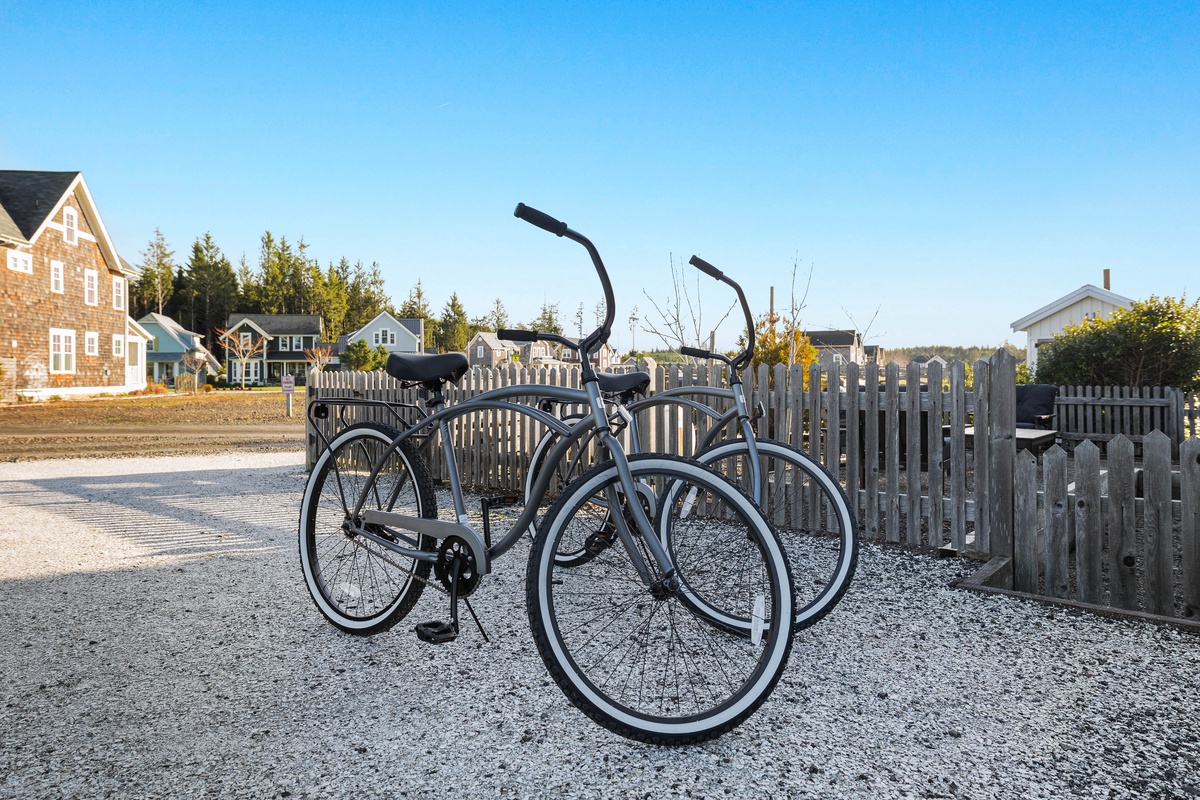 Cruise around town on a bicycle