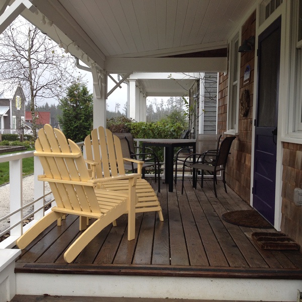 Front porch overlooking South Alder Park