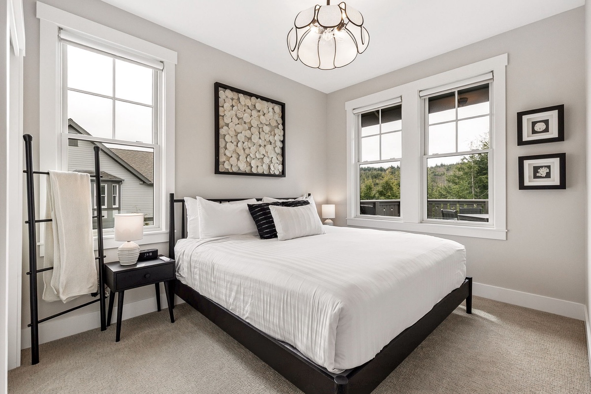 Primary king bedroom
