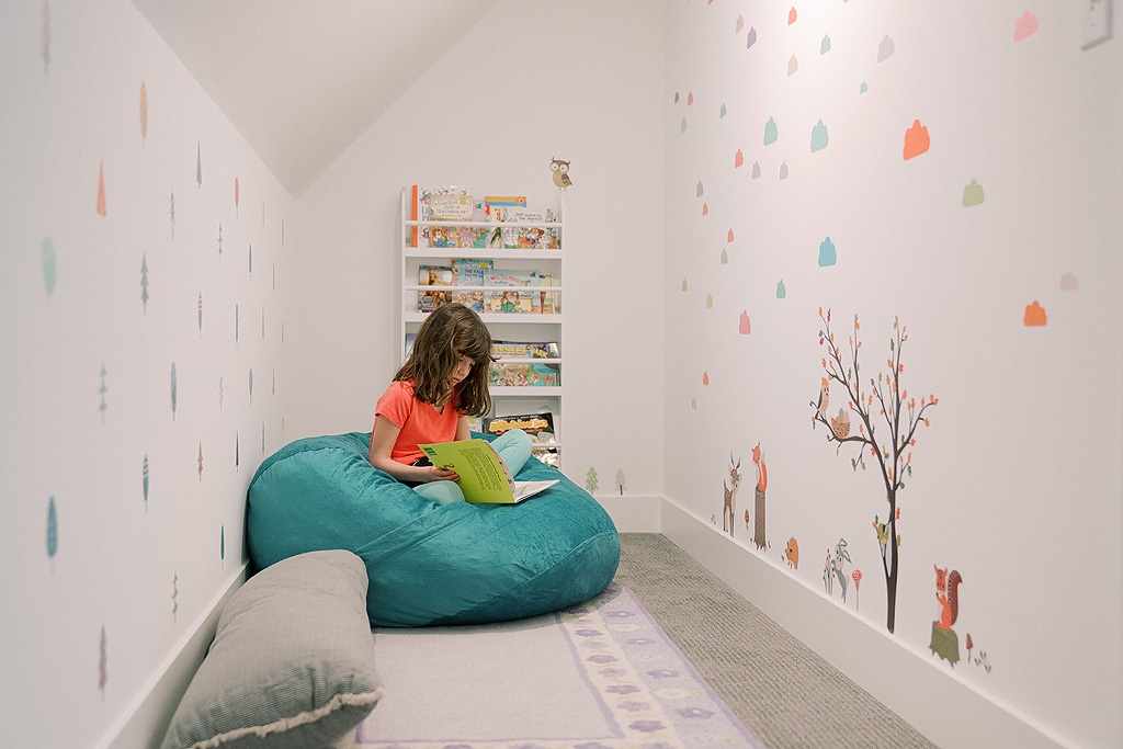 Kids nook in the bunk room