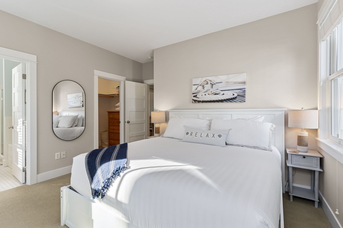 Main floor primary bedroom