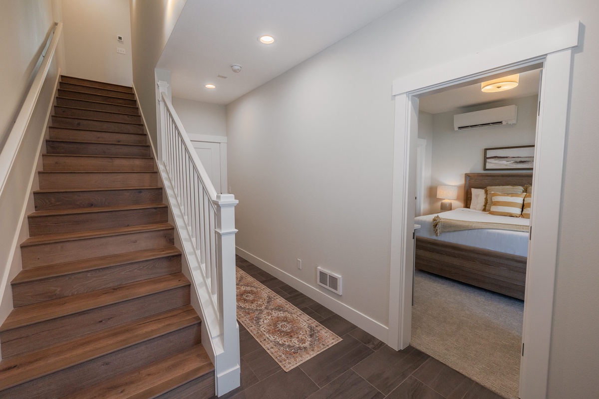 Downstairs primary bedroom