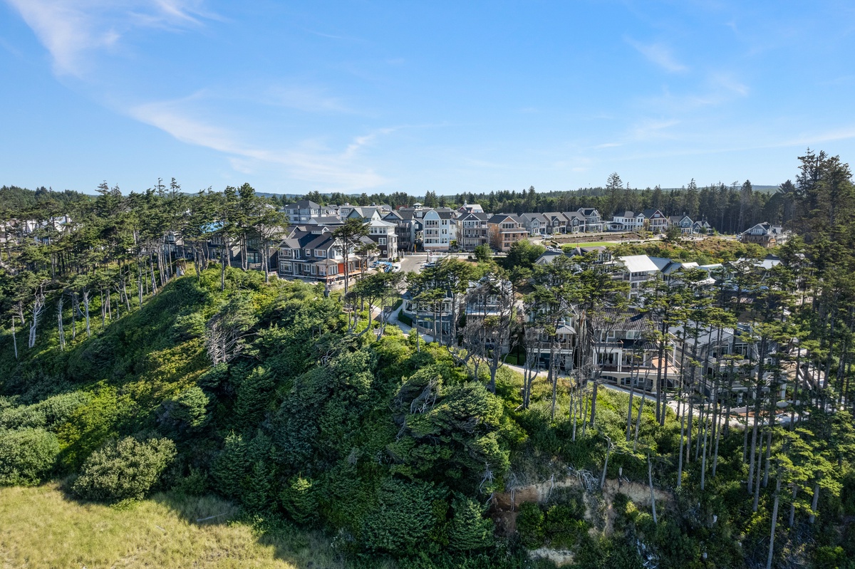 Close proximity to the beach