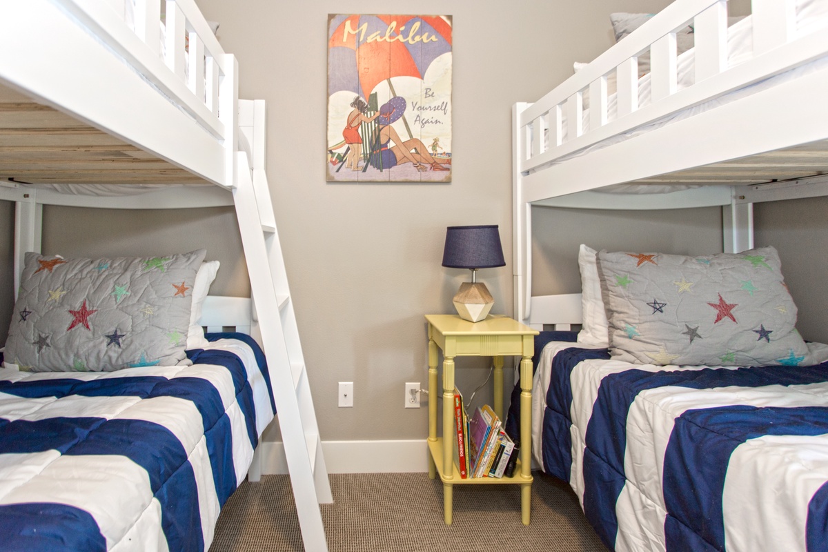 lower level bunk beds