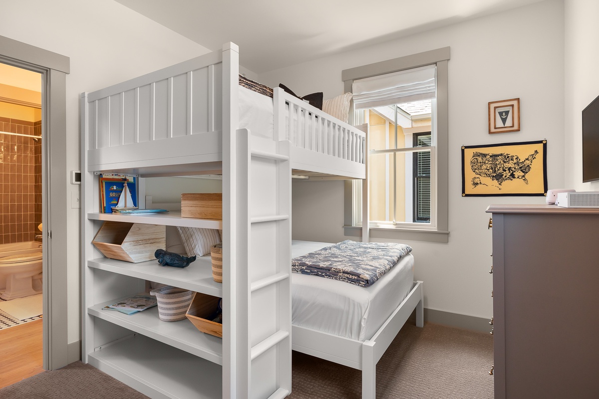 Full-over-full bunk bedroom