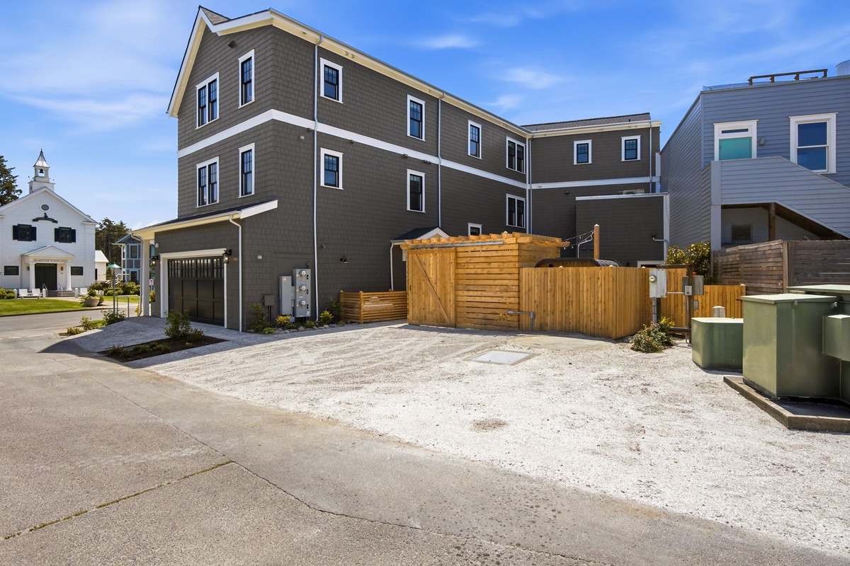 Driveway and garage parking