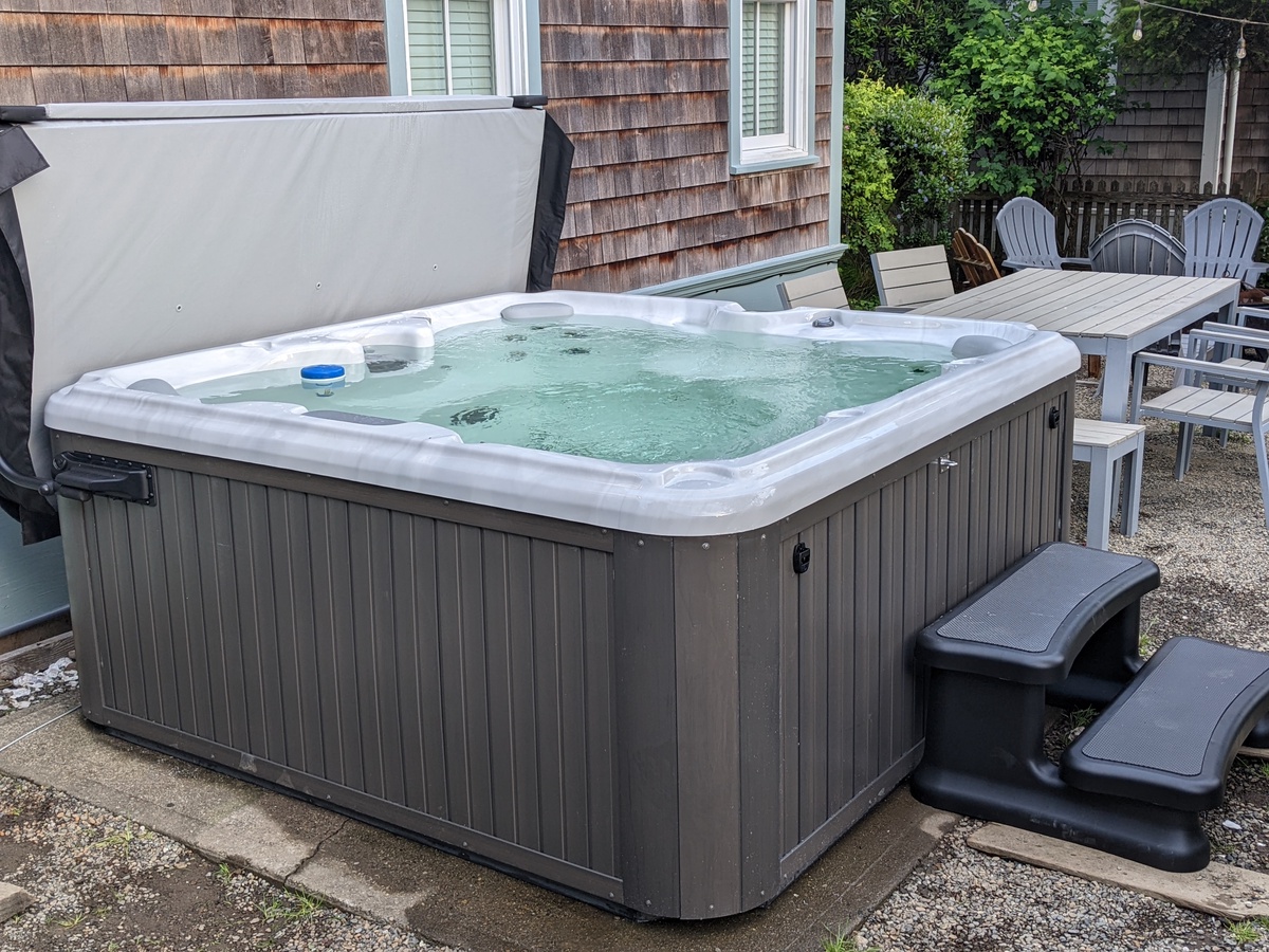 Hot Tub