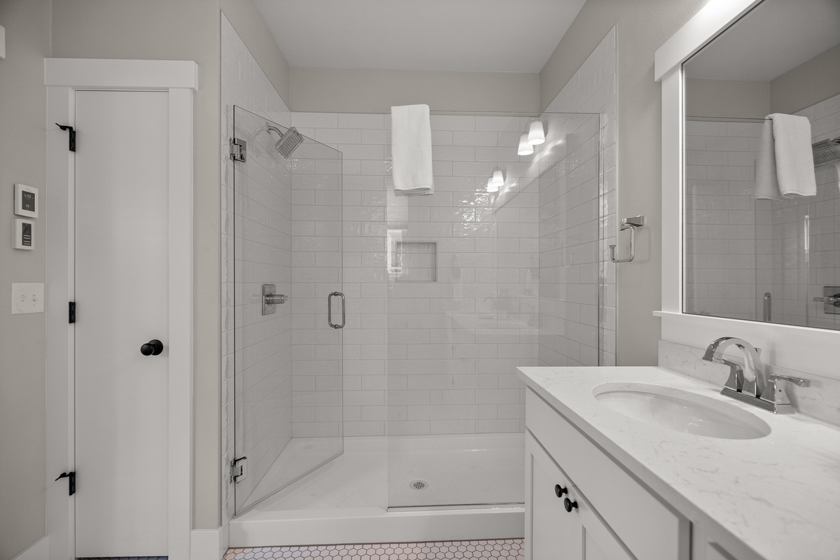 Primary ensuite bathroom