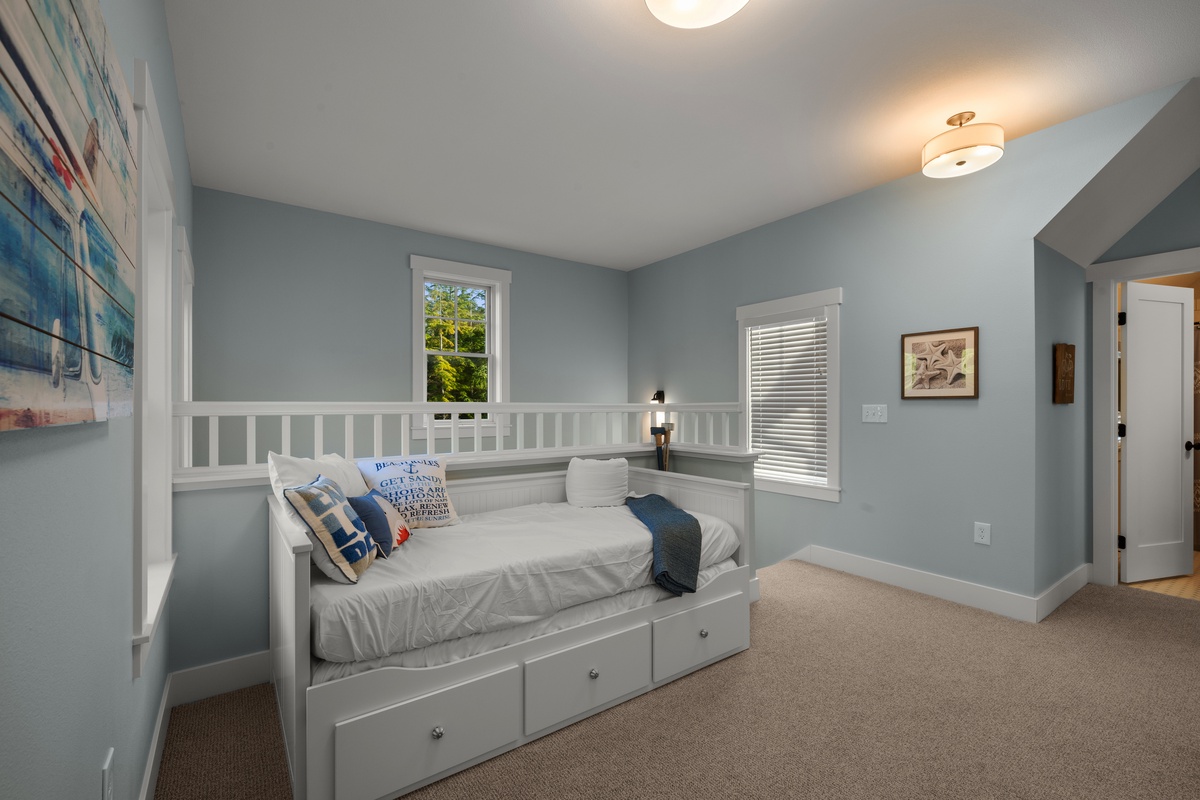 Daybed on second floor landing