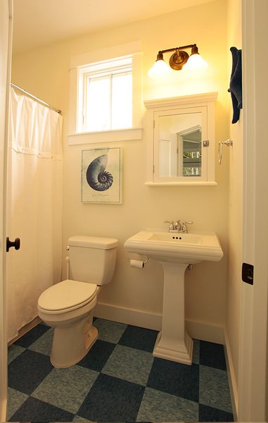 Upper Level Bathroom