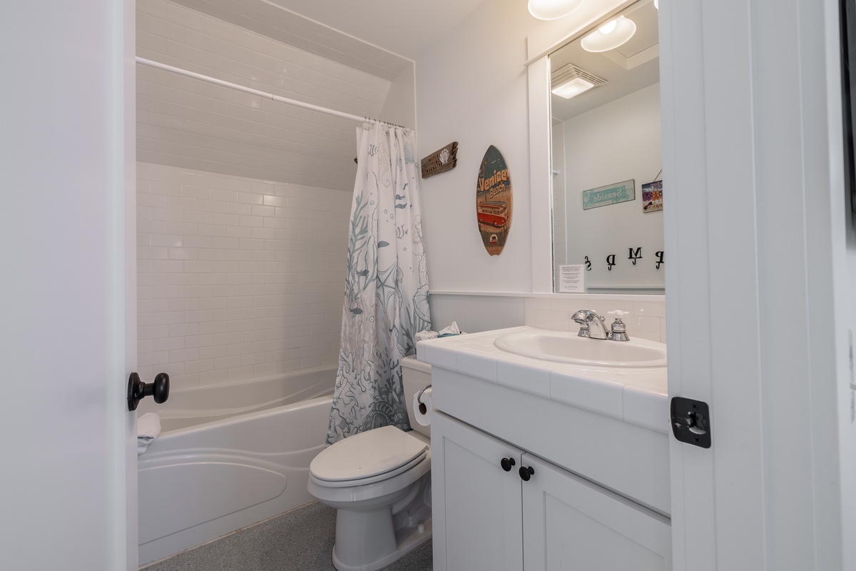 Bathroom with tub