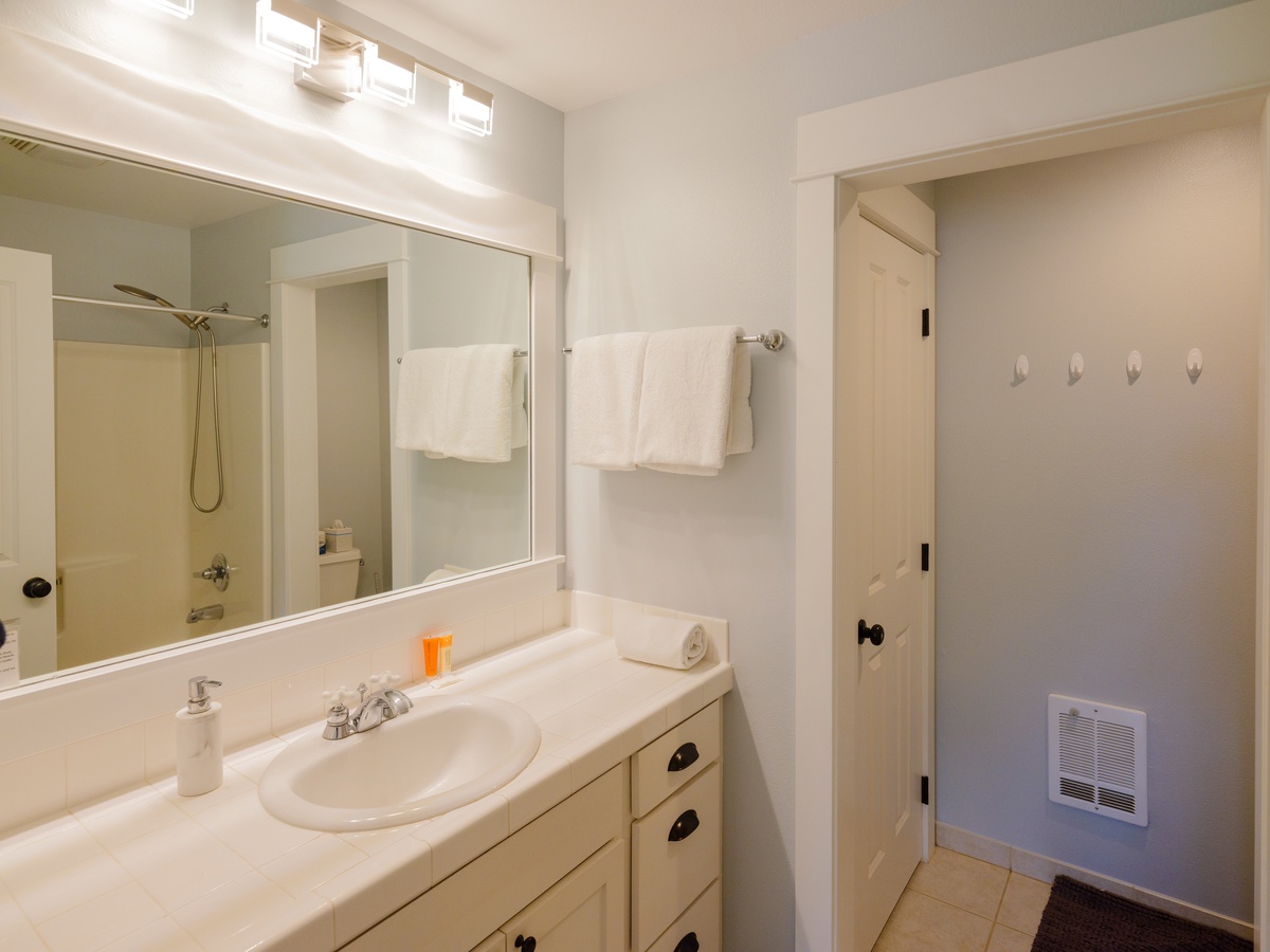 Conveniently shared-design for comfort and ease
