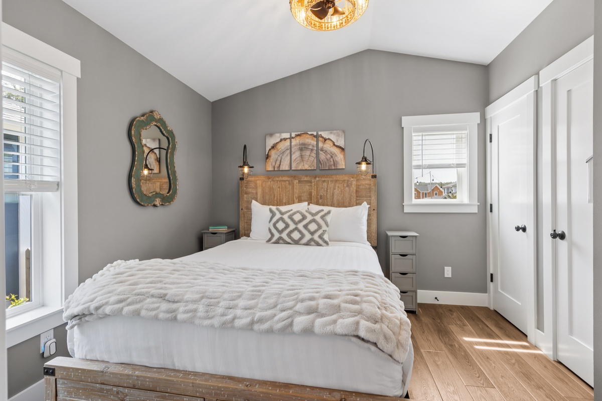 Primary Queen bedroom