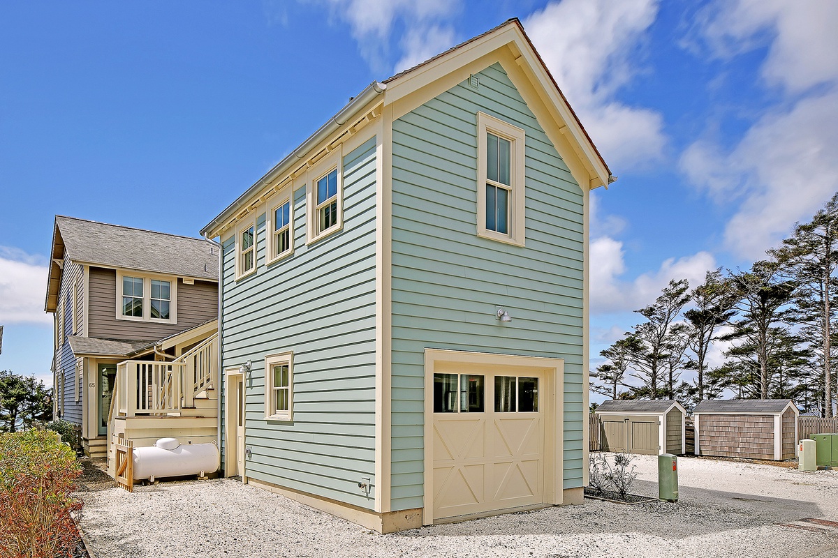 Carriage House above garage