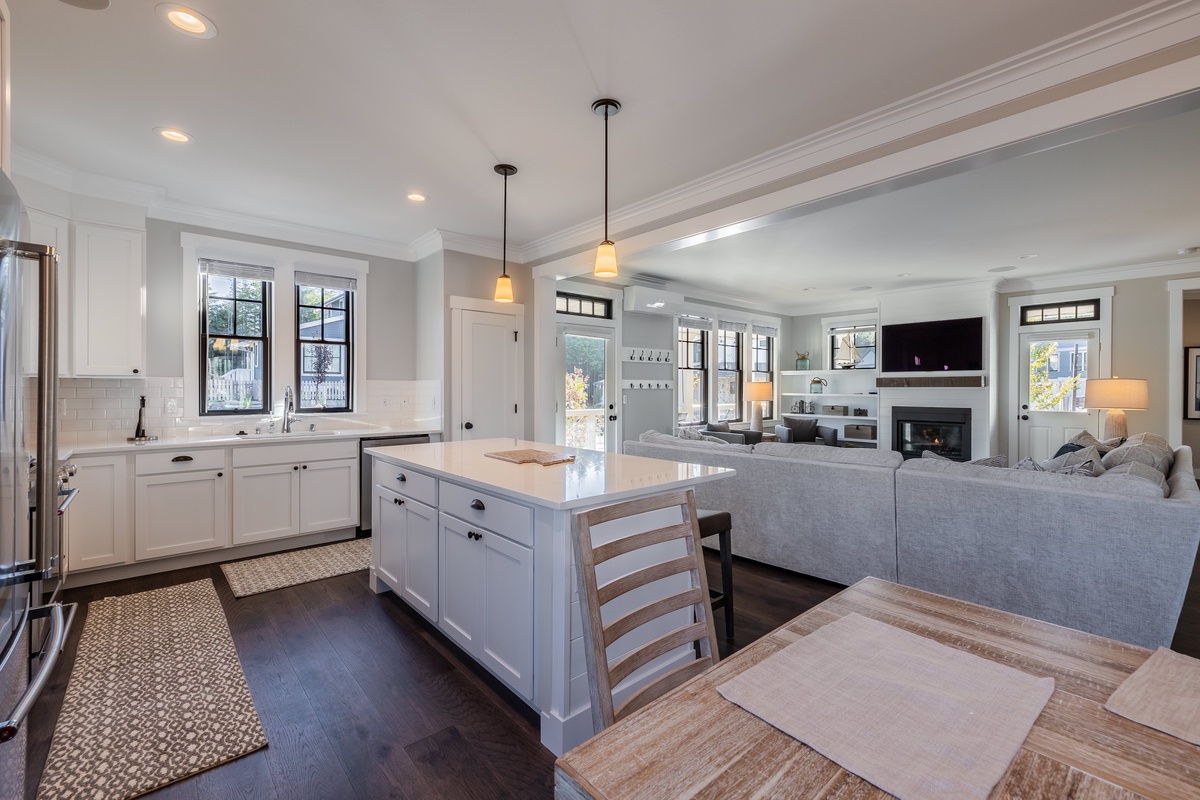 fully stocked kitchen