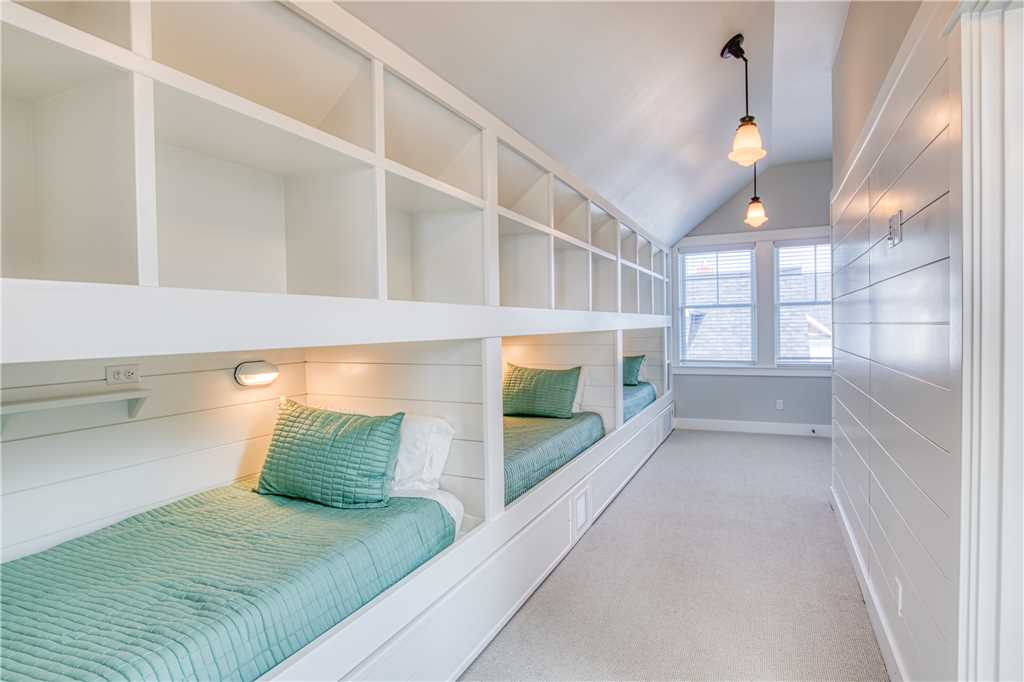 3rd floor bunk room