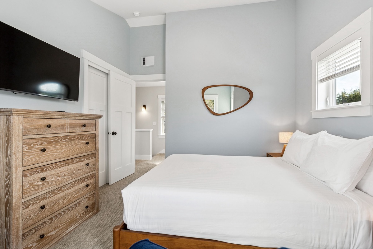 Primary Queen bedroom