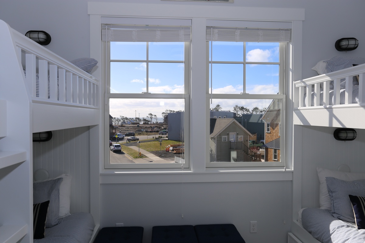 Third floor bunk bedroom view