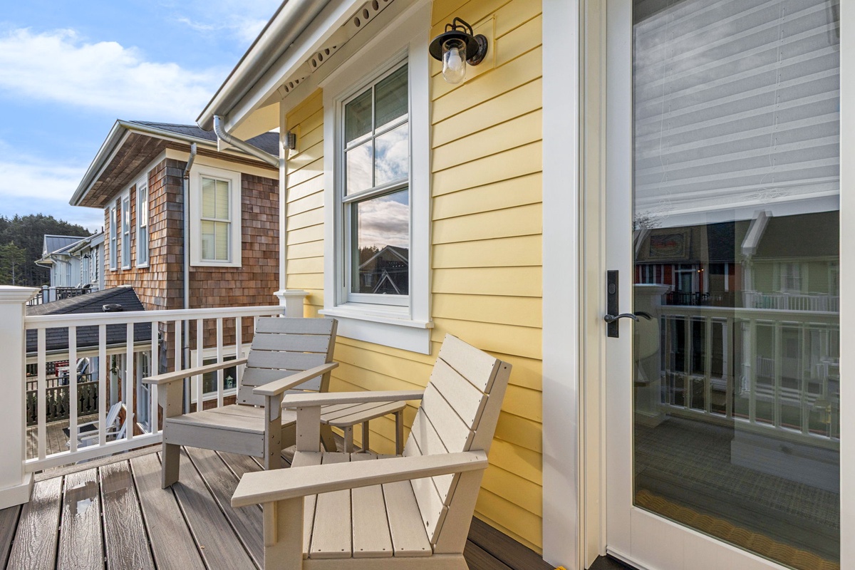 Private balcony off the king bedroom