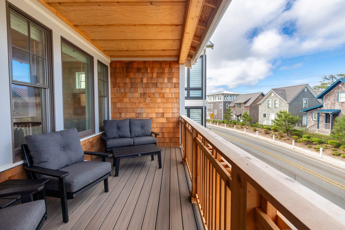 Ocean view covered deck