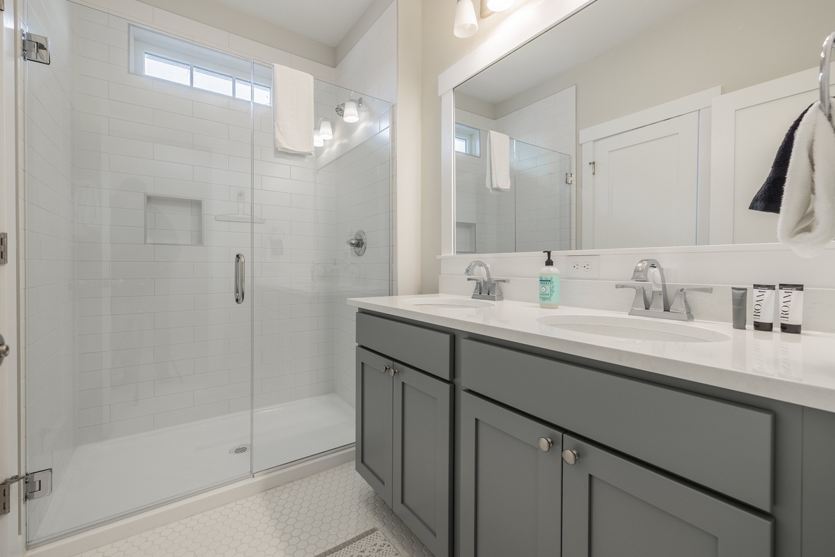 Main floor ensuite bathroom