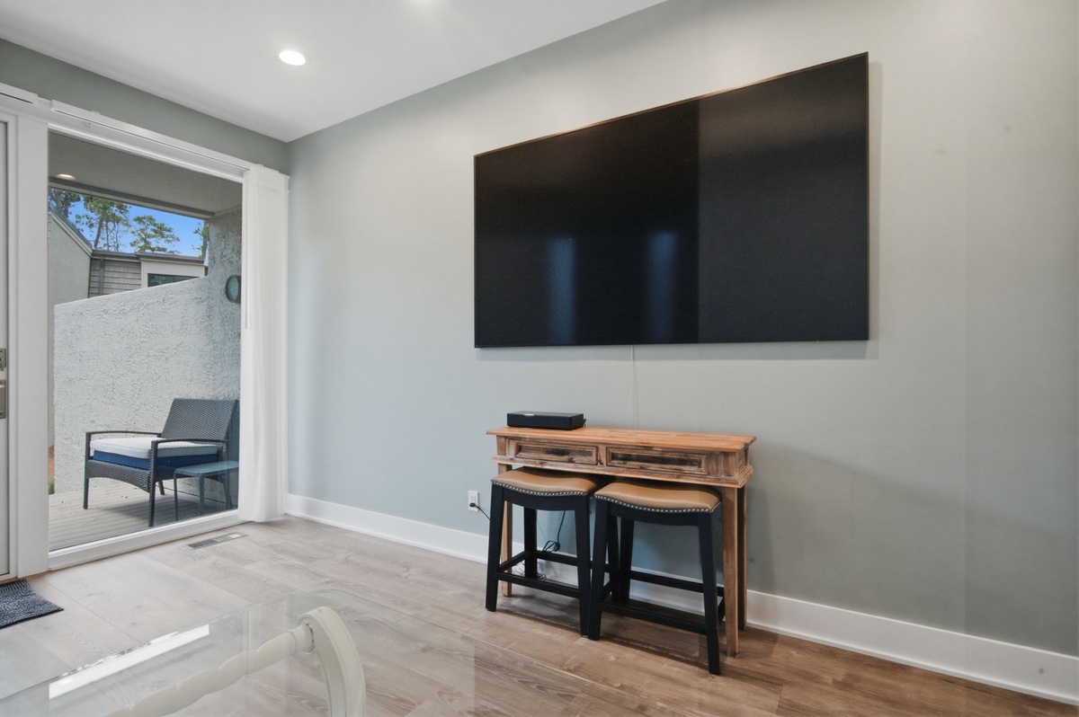 1259 Harbour Town Club | Photo 2