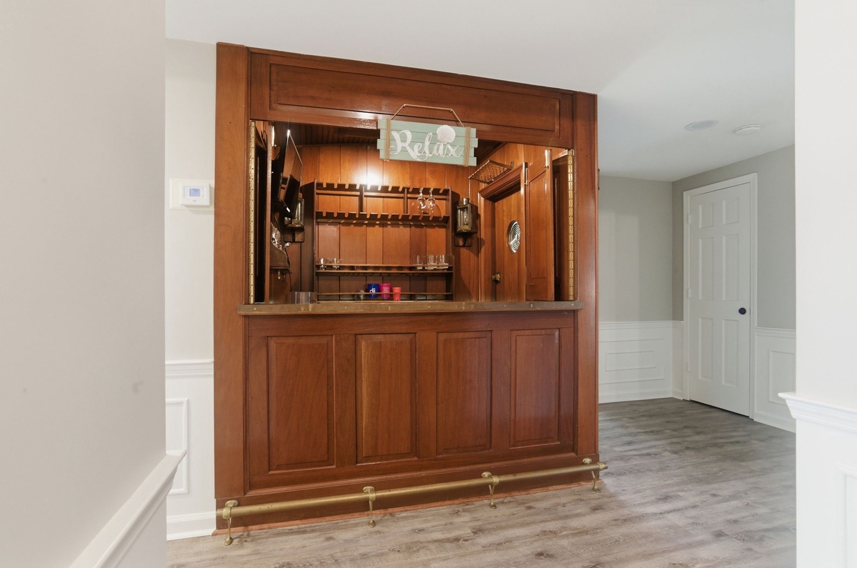 Wet Bar
