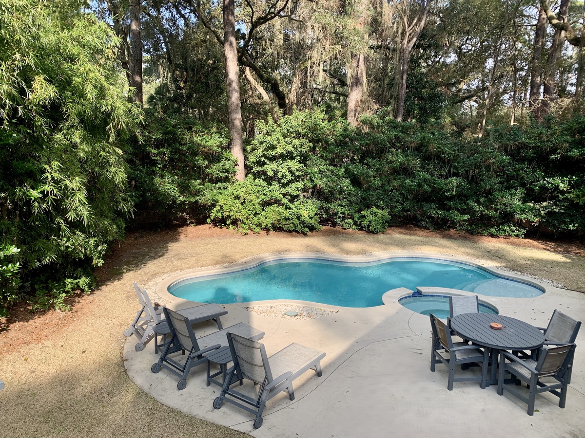 11 Planters Wood Court