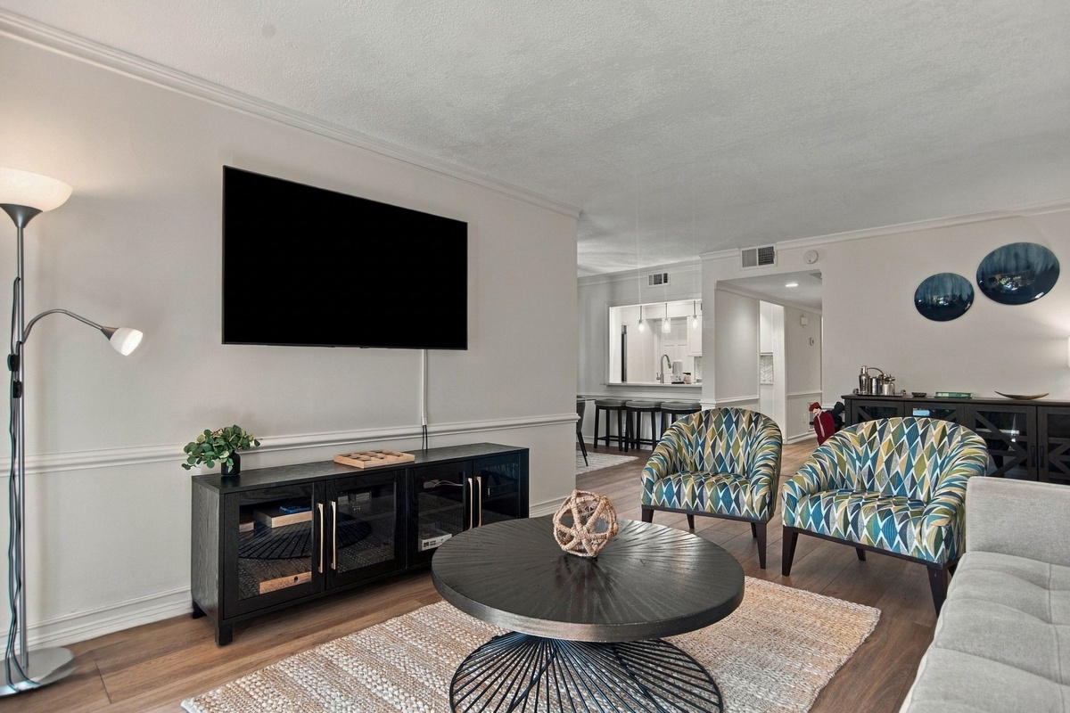 932 Cutter Court | Photo 1.