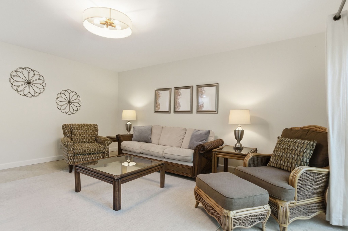 2303 Heritage Villas | Photo 2