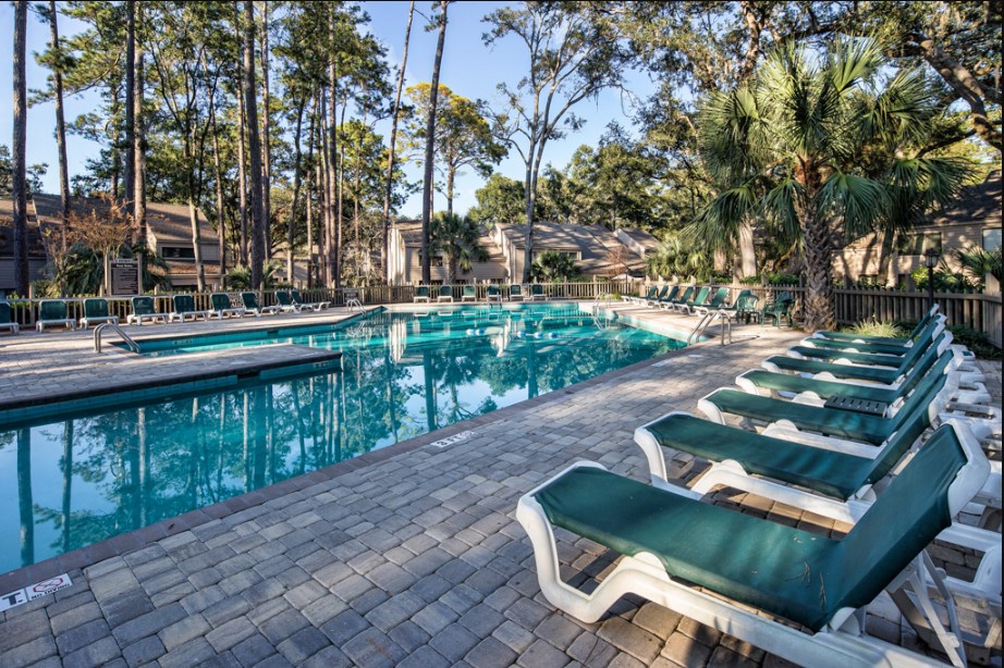 Heritage complex pool