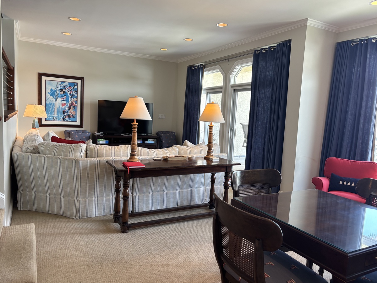 1116 Harbour South Club Villa | Photo 2