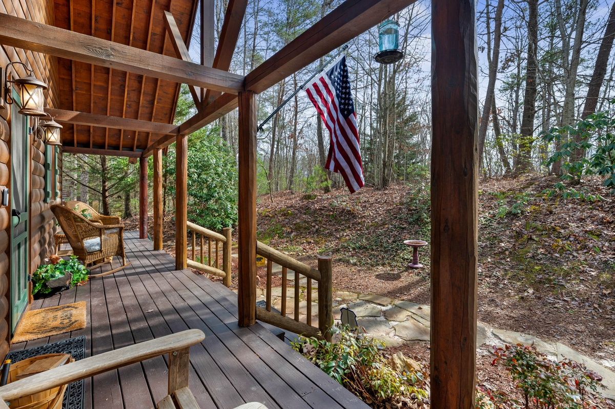 Deer Haven l | Pet Friendly Mountain Retreat with Hot Tub \u0026 Game Room, image size:1200x799