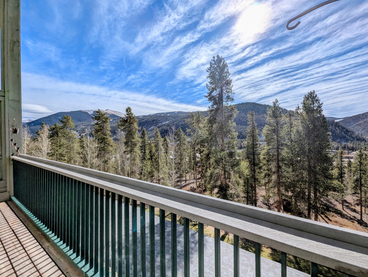 Unobstructed forest and mountain views #fall