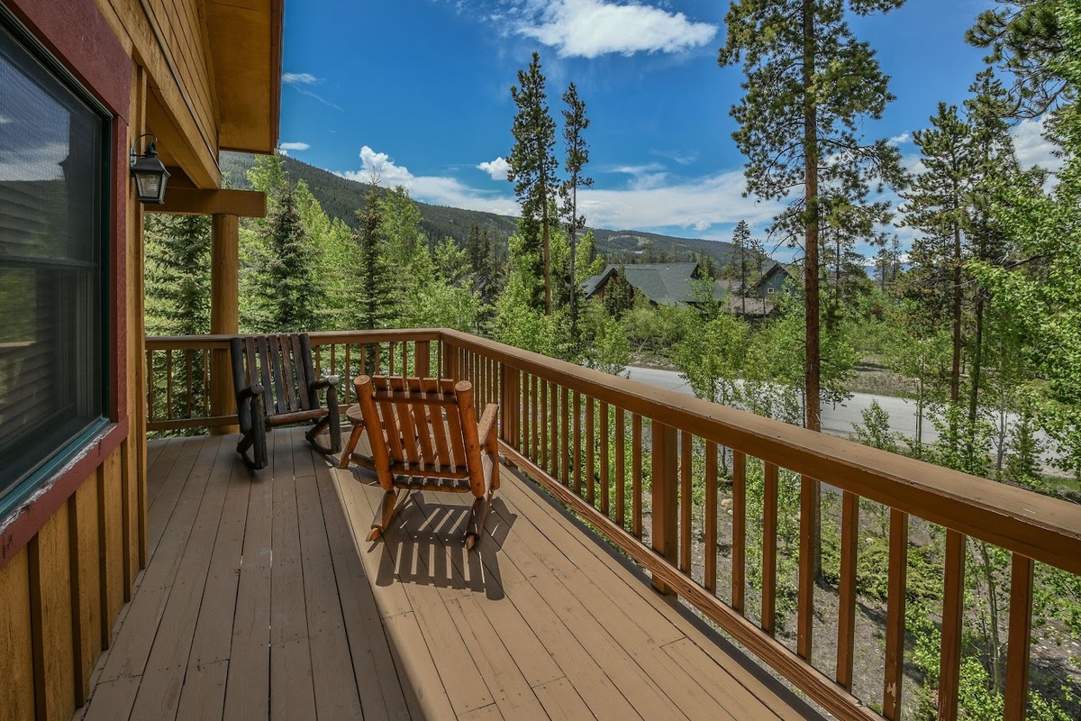 Enjoy amazing views from the balcony #summer