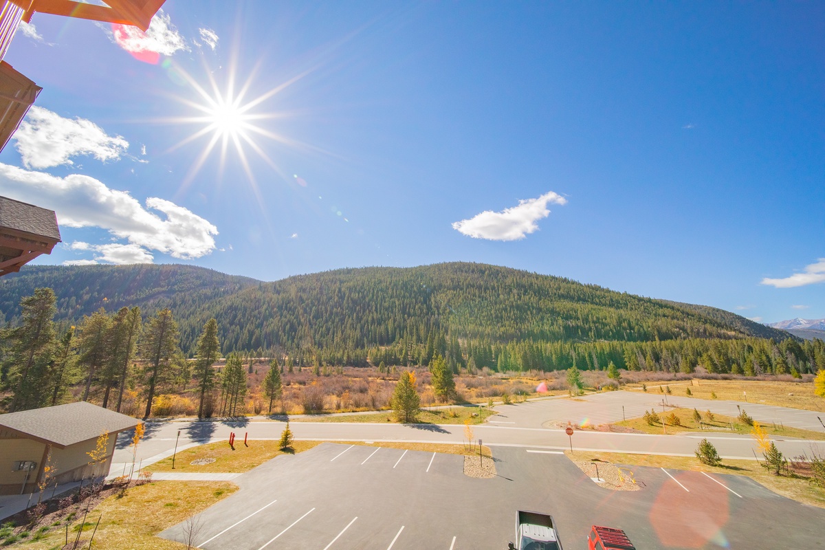 Panoramic Mountain views! #summer