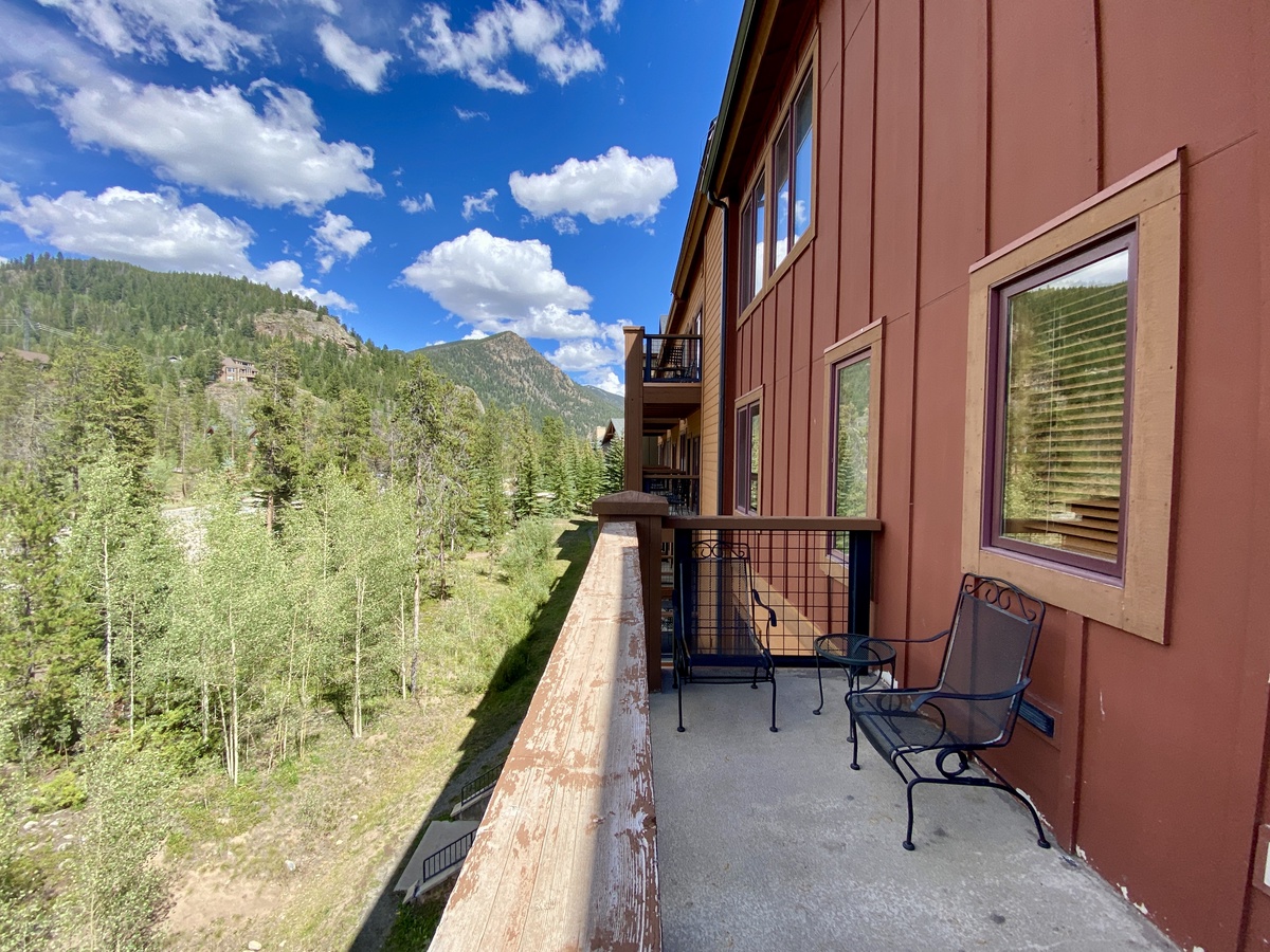 Beautiful views on the deck #summer