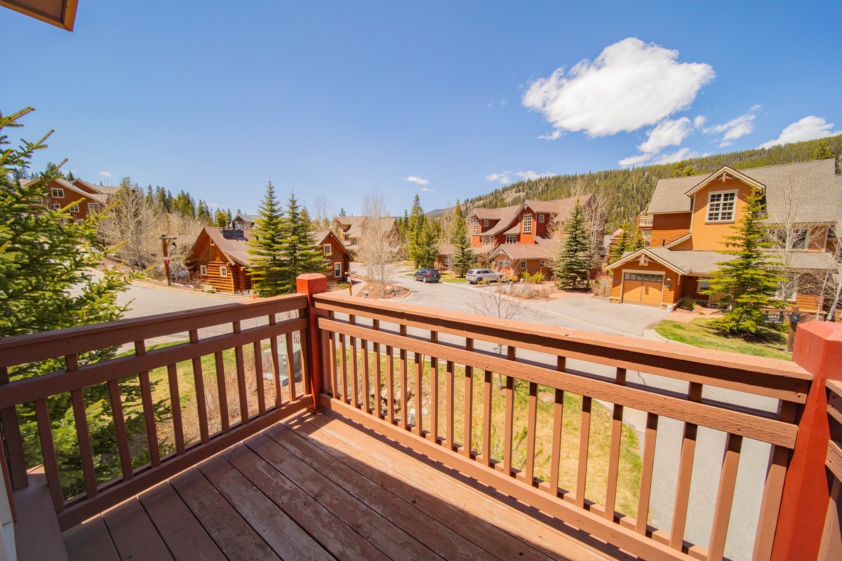 Unobstructed balcony views! #summer