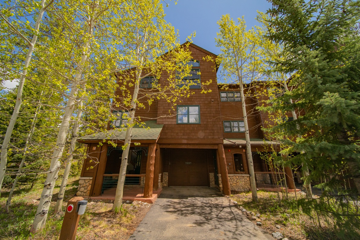 Impressive CO mountain getaway! #fall