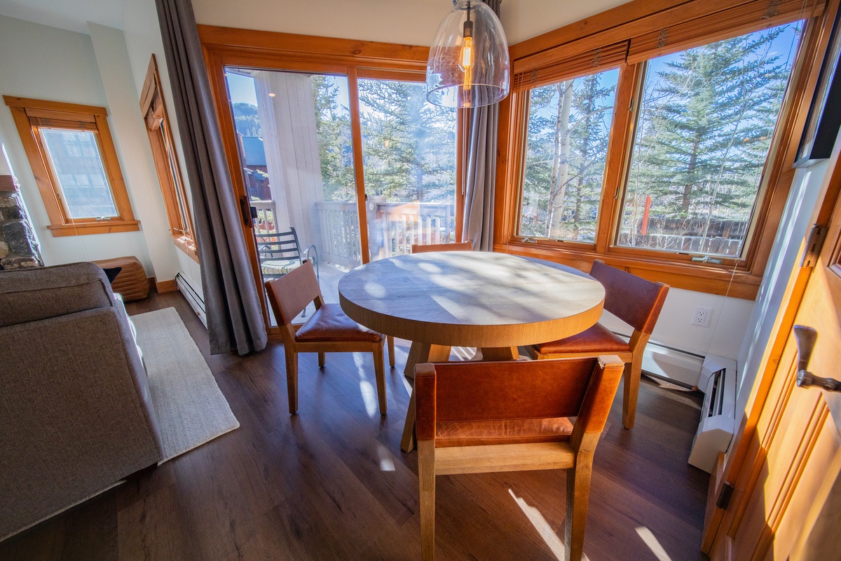 Expedition Station 8561