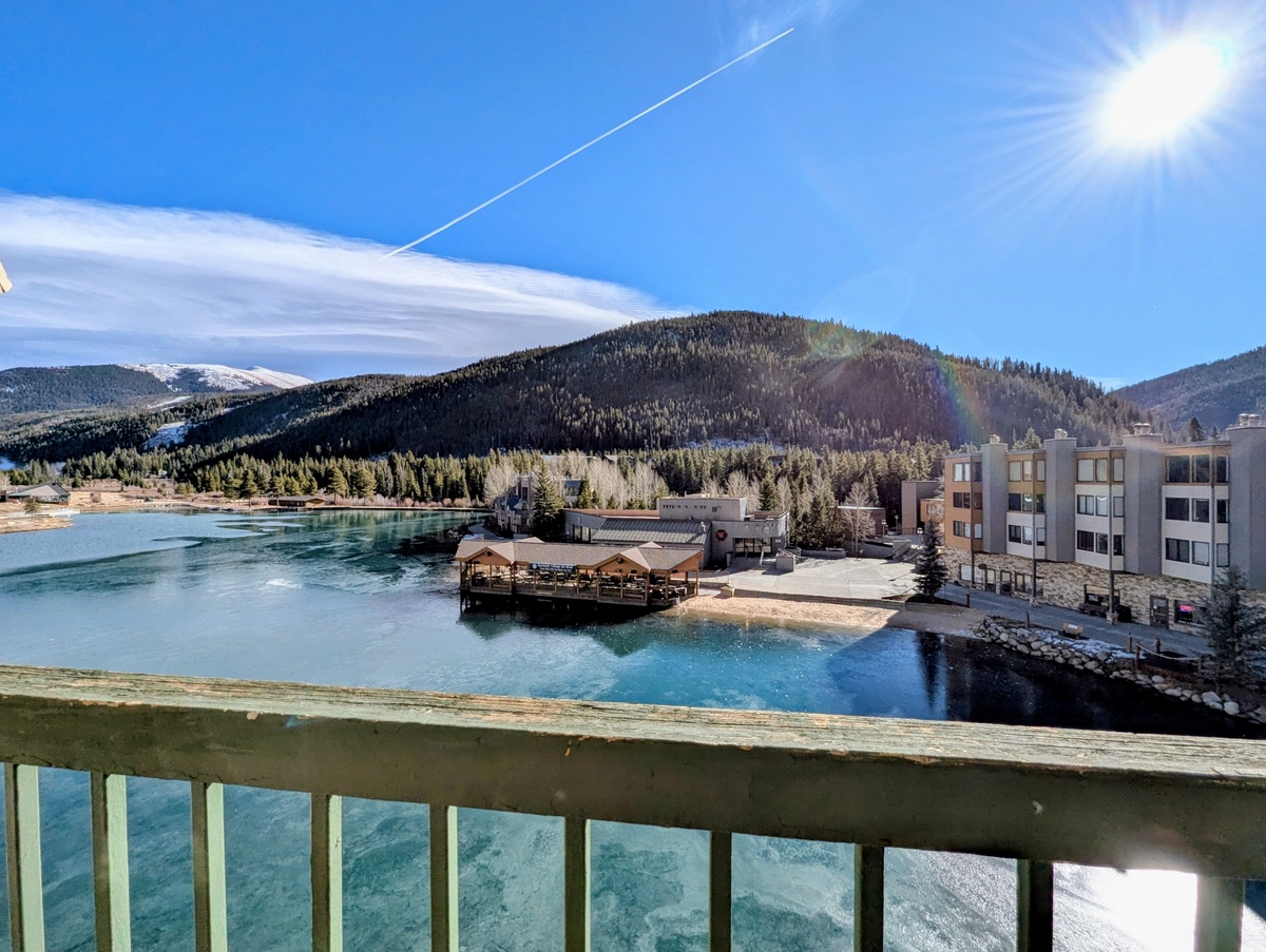 Private balcony with a view of Keystone Lake #winter