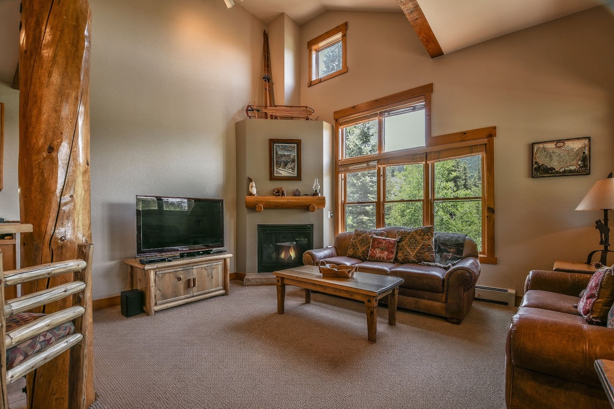 Trappers Crossing 8753