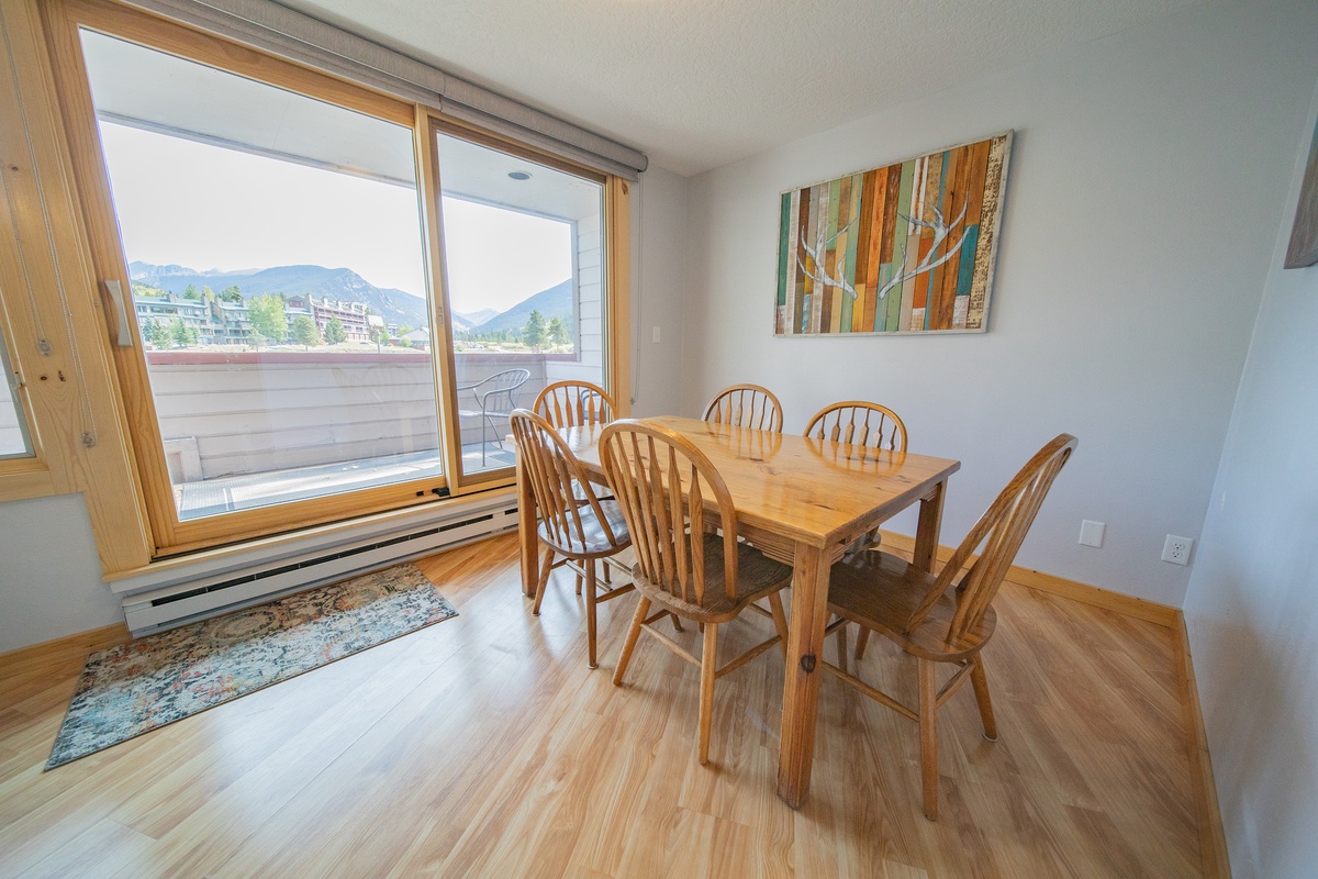 Dine in with a view! #summer