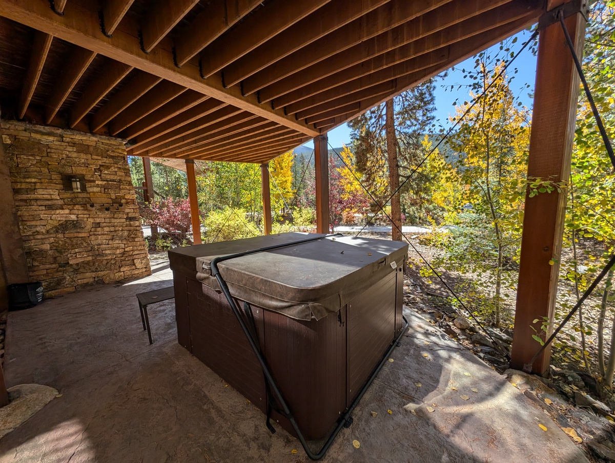 Private Hot Tub!