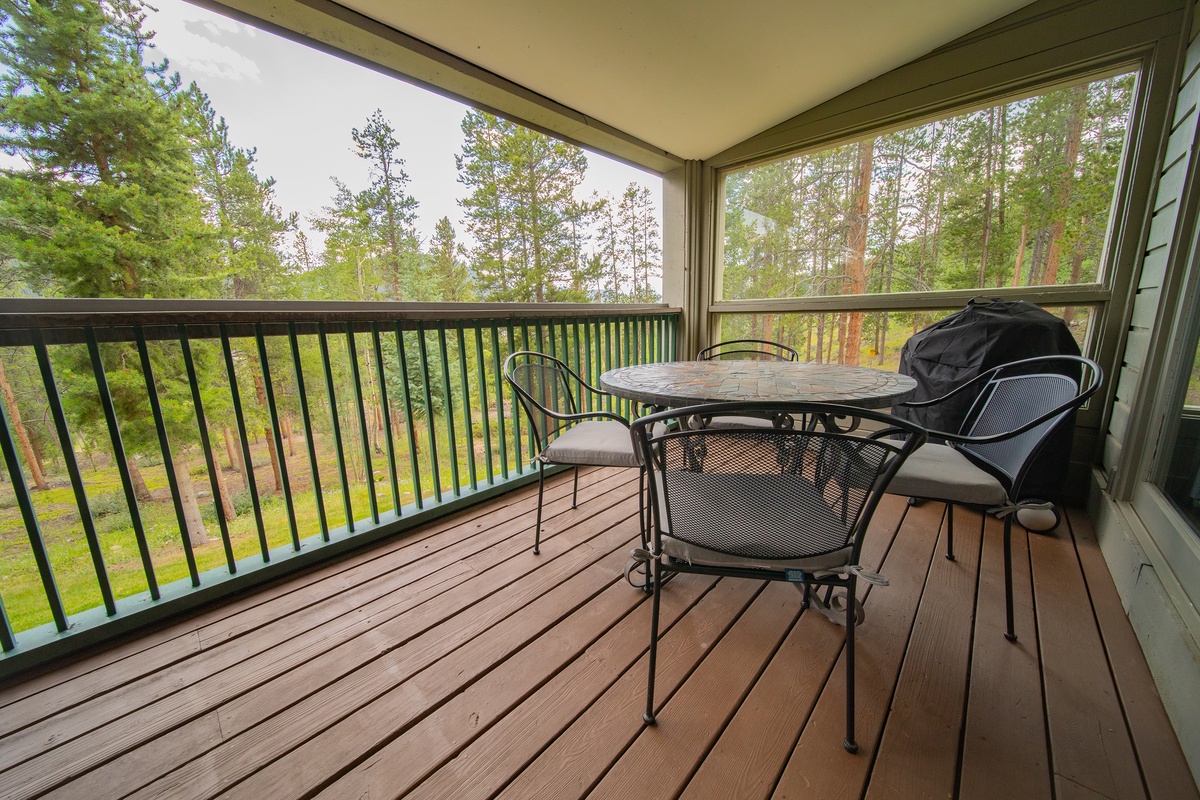 Unobstructed forest and mountain views - Electric Grill #summer