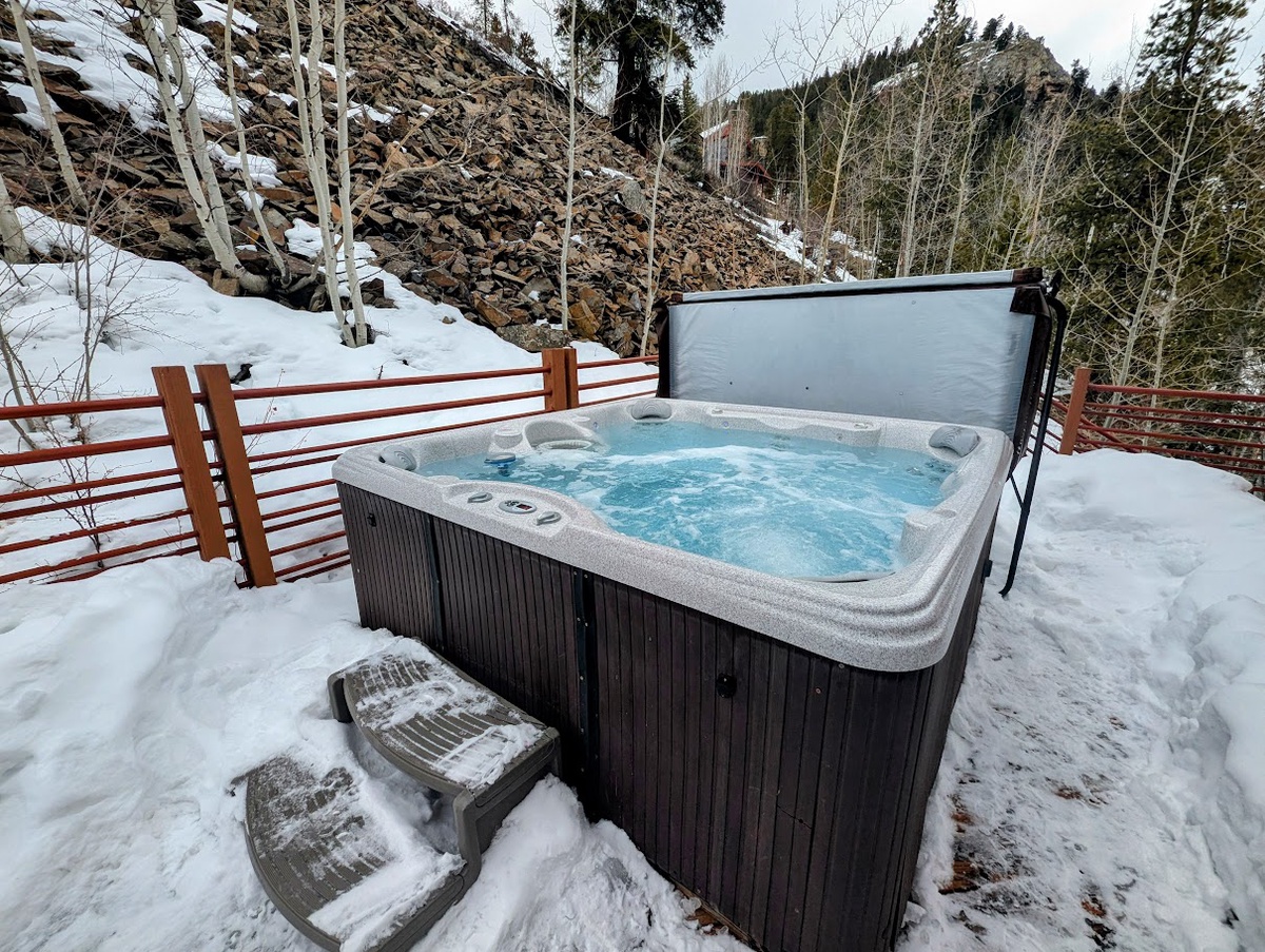 Perfect for a post skiing soak! #winter