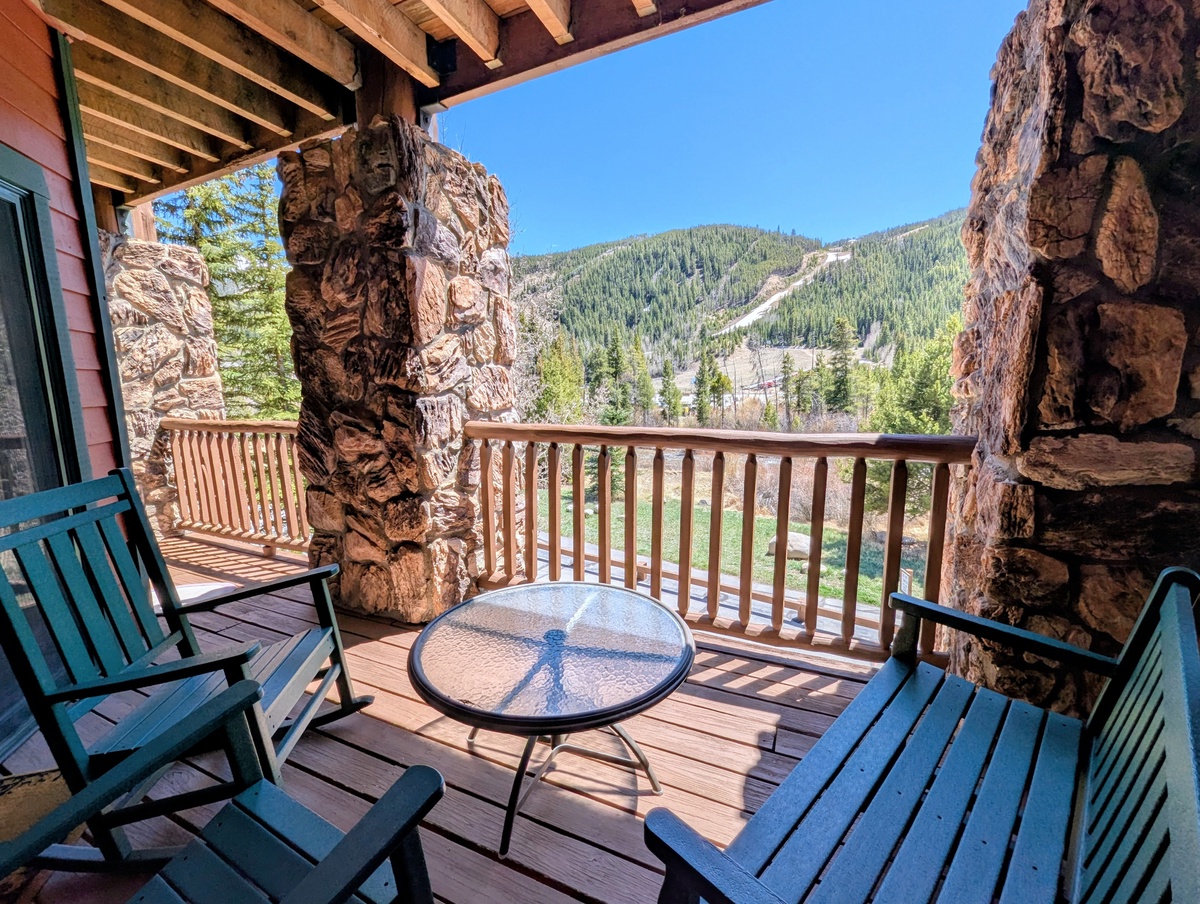 Step onto your private balcony and soak in stunning mountain views framed by majestic stone pillars. Perfect for sipping morning coffee or unwinding after an adventure-filled day. #Spring