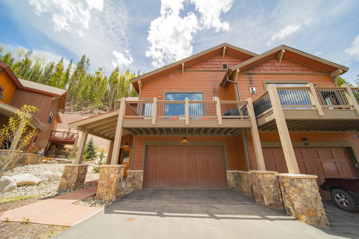 Alders 24 private garage #summer